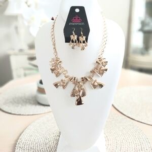 Paparazzi Gold Bow Necklace and Earring Set